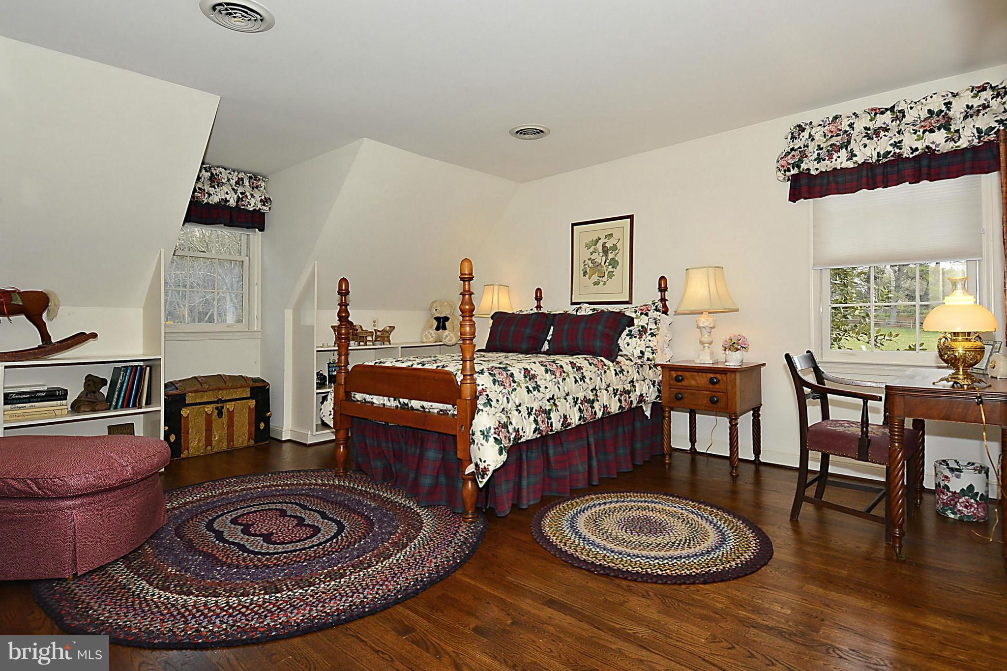 12514 Pennyfield Lock Road Potomac, MD 20854 - Photo 21 of 30 2nd Bedroom