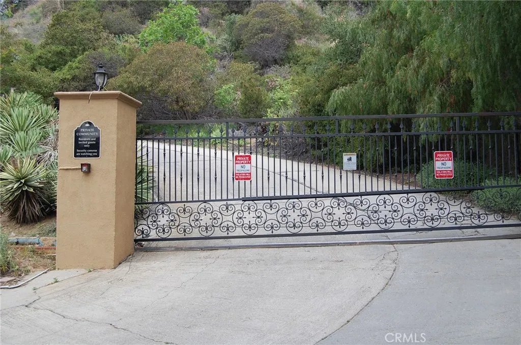 0 Broken Spur Road La Verne, CA 91750 - Photo 5 of 28 a view of a fence and trees