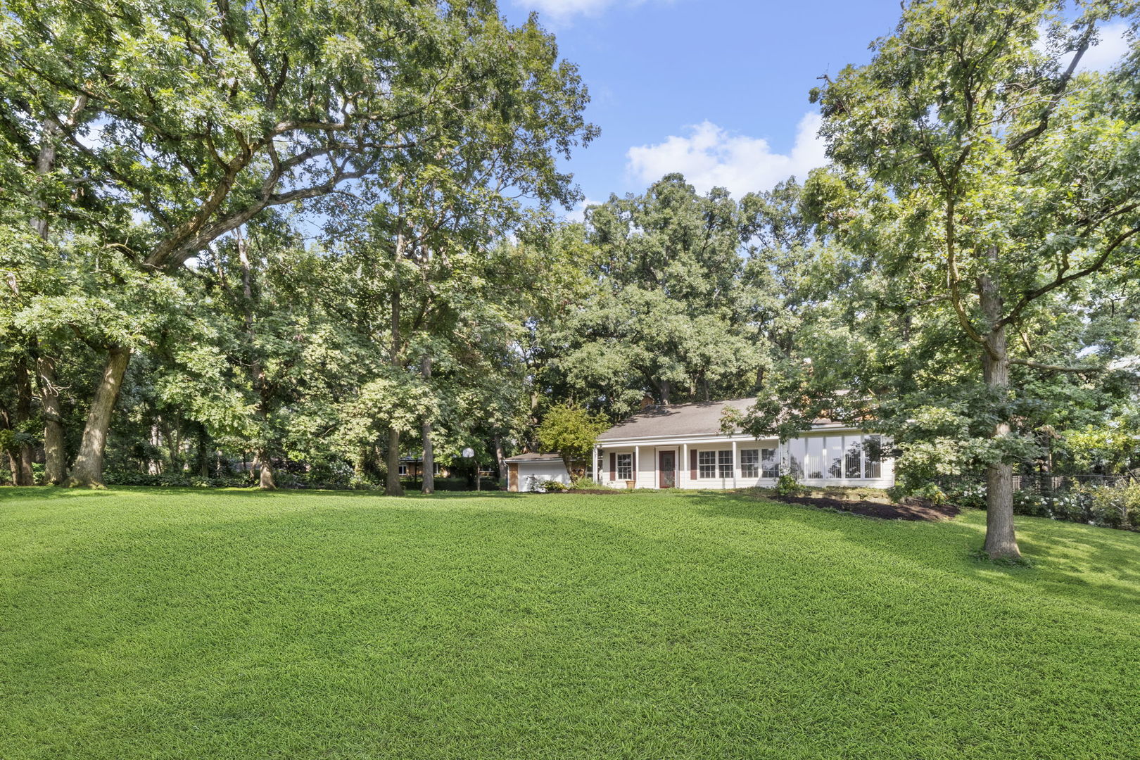 12222 Rambling Road Homer Glen, IL 60491 - Photo 2 of 37 Gallery Image 2