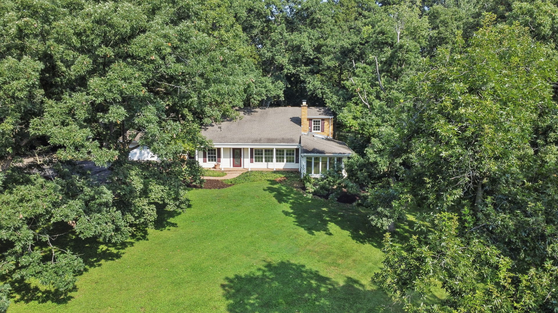 12222 Rambling Road Homer Glen, IL 60491 - Photo 3 of 37 Gallery Image 3