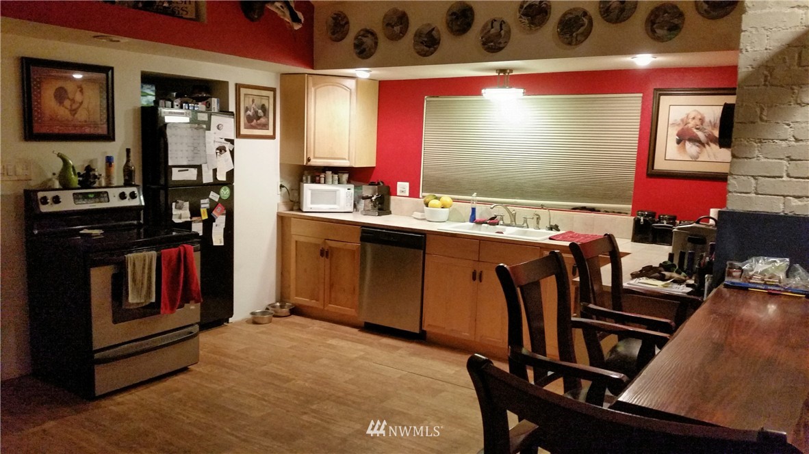 8235 Russell Road Concrete, WA 98237 - Photo 2 of 8 Gallery Image 2