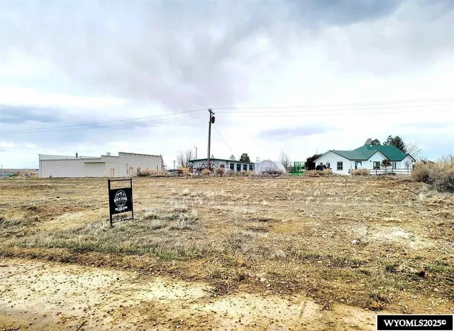 $15,500 | Lot 4 Block 1, Medicine Bow, WY 82329