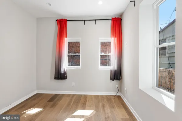 $1,900 | 2526 West Girard Avenue, Unit 1, Philadelphia, PA 19130
