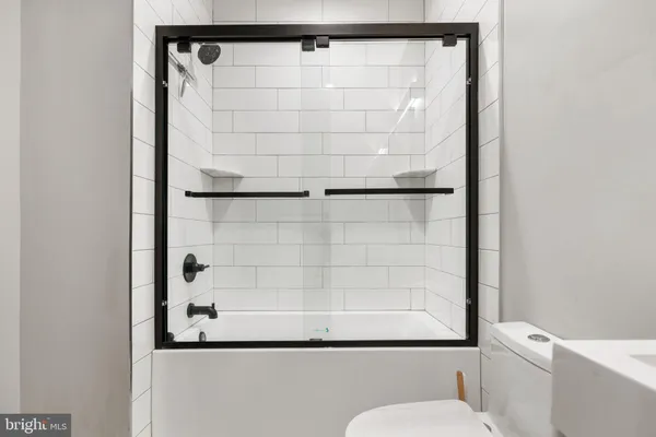 $1,900 | 2526 West Girard Avenue, Unit 1, Philadelphia, PA 19130