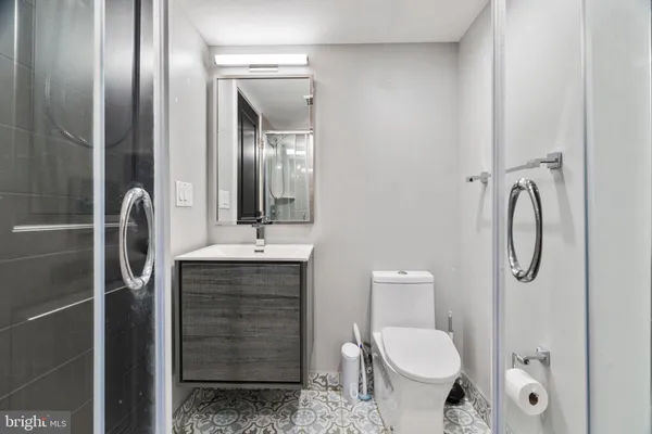 $1,900 | 2526 West Girard Avenue, Unit 1, Philadelphia, PA 19130