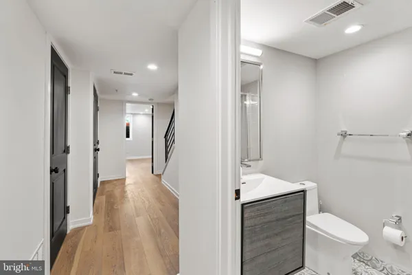 $1,900 | 2526 West Girard Avenue, Unit 1, Philadelphia, PA 19130