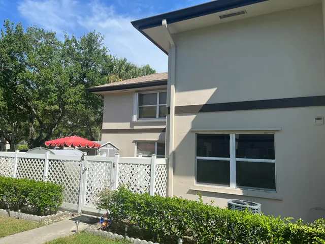 $2,300 | 7 Amherst Court, Unit A, Royal Palm Beach, FL 33411