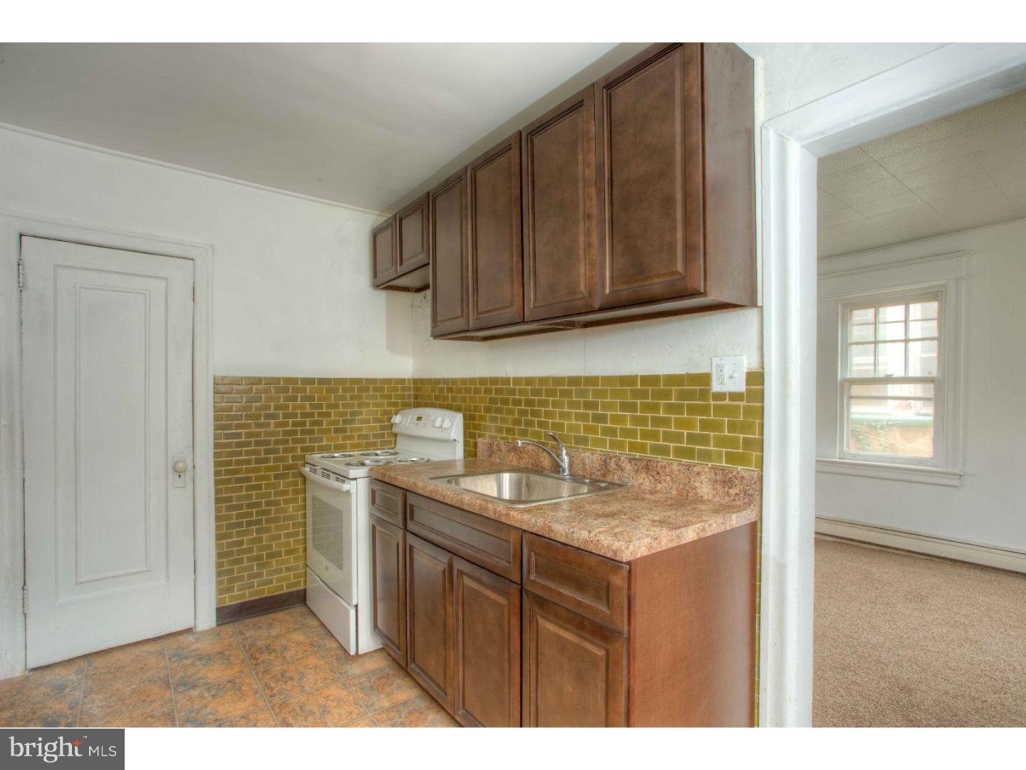 419 Wellesley Road Philadelphia, PA 19119 - Photo 5 of 7 Kitchen
