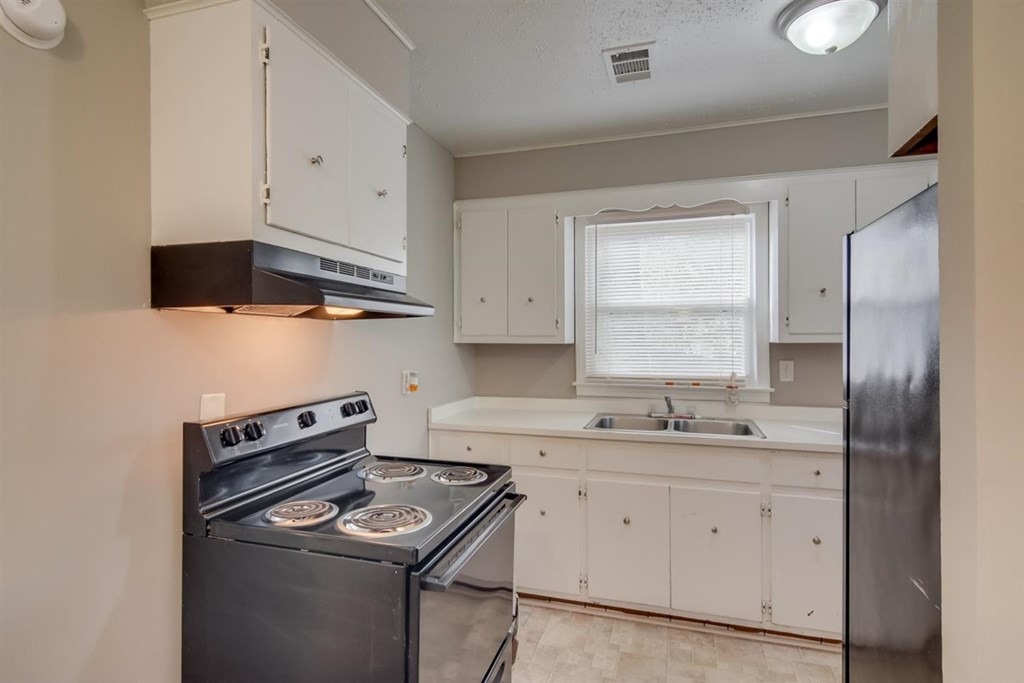 2543 Rhodes Drive Augusta, GA 30906 - Photo 12 of 27