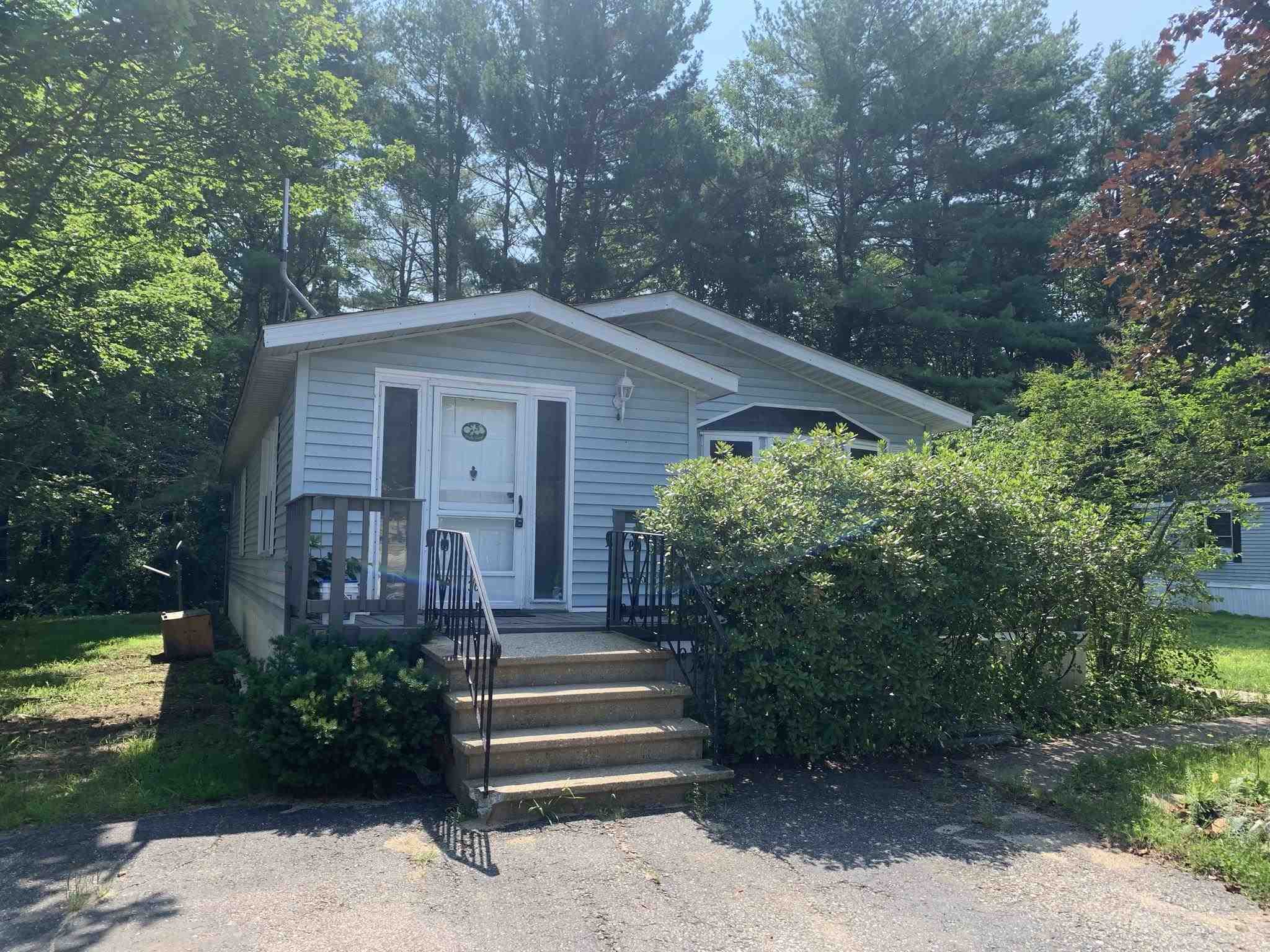 136 Daffodil Hill Lane Rochester, NH 03868 - Photo 5 of 33 Gallery Image 5