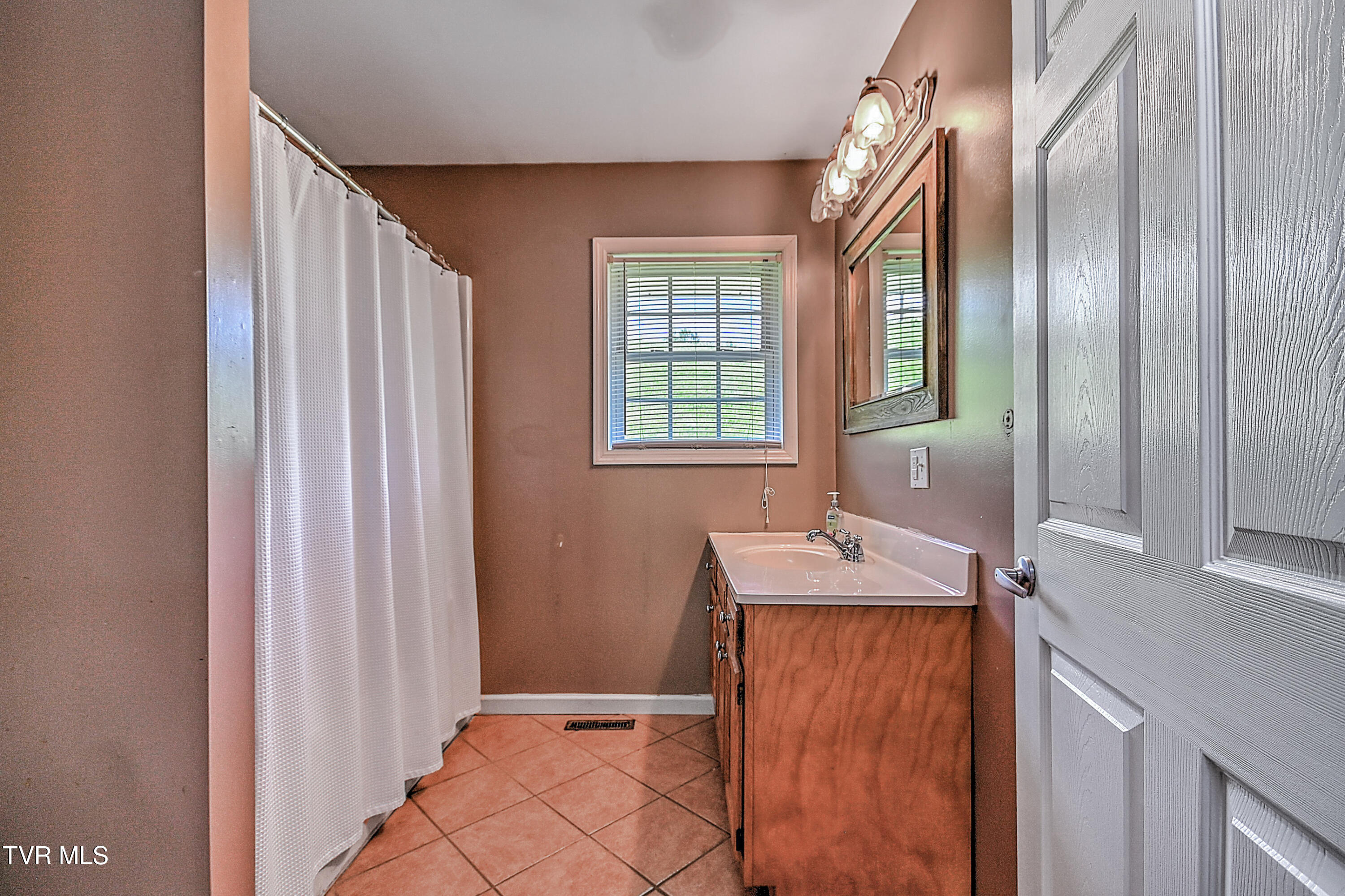 218 Jones Ridge Drive Dryden, VA 24243 - Photo 30 of 45 Jones Ridge JG-31