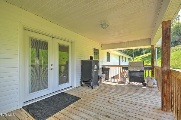 $279,900 | 218 Jones Ridge Drive, Dryden, VA 24243