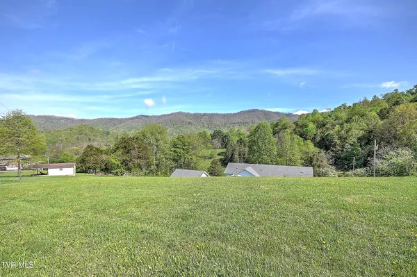 $279,900 | 218 Jones Ridge Drive, Dryden, VA 24243