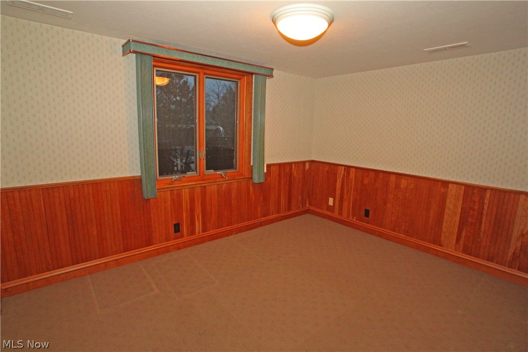 1076 Brainard Road Highland Heights, OH 44143 - Photo 28 of 35