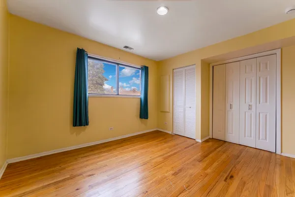 $219,000 | 7632 West Lawrence Avenue, Unit 1A, Harwood Heights, IL 60706