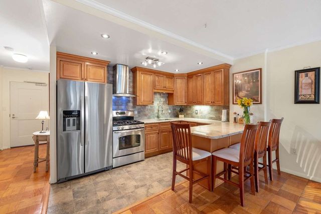 $440,000 | 6 Whittier Place, Unit 2G, Boston, MA 02114