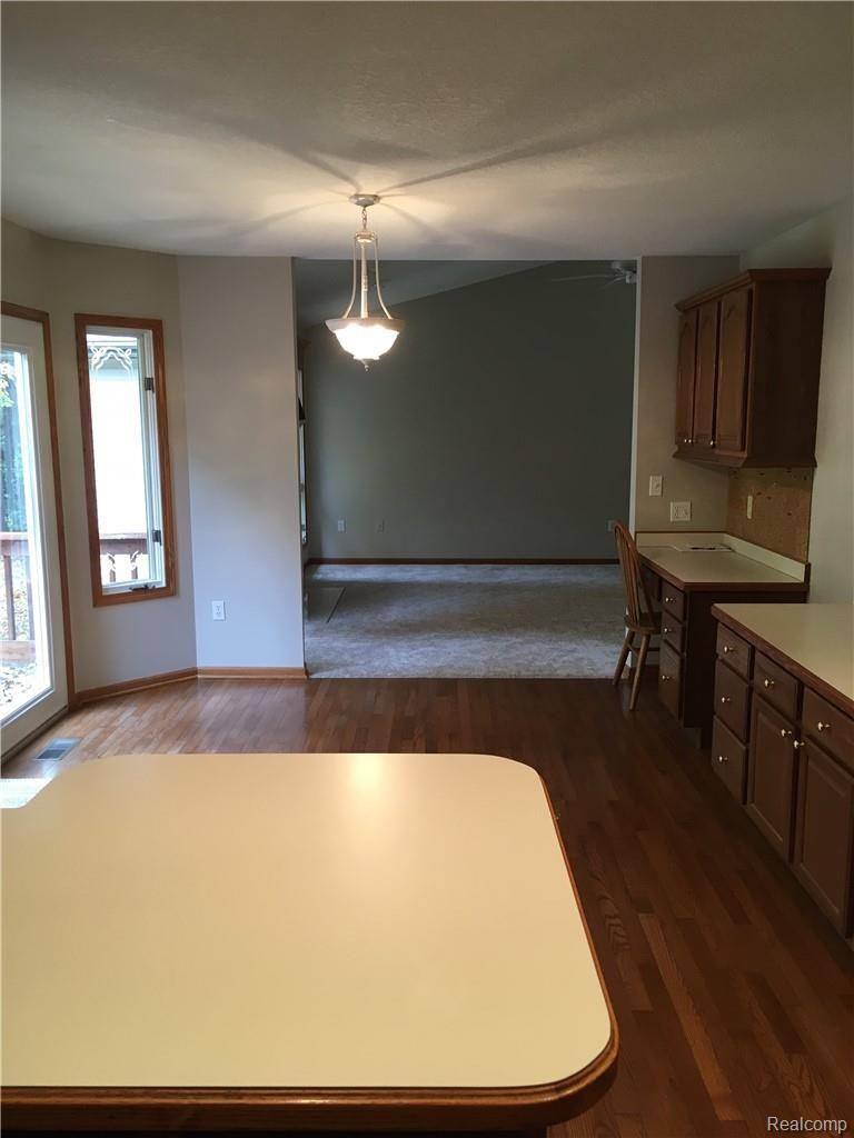 6170 Beecher Road Flint, MI 48532 - Photo 7 of 22 IMG_2147.JPG