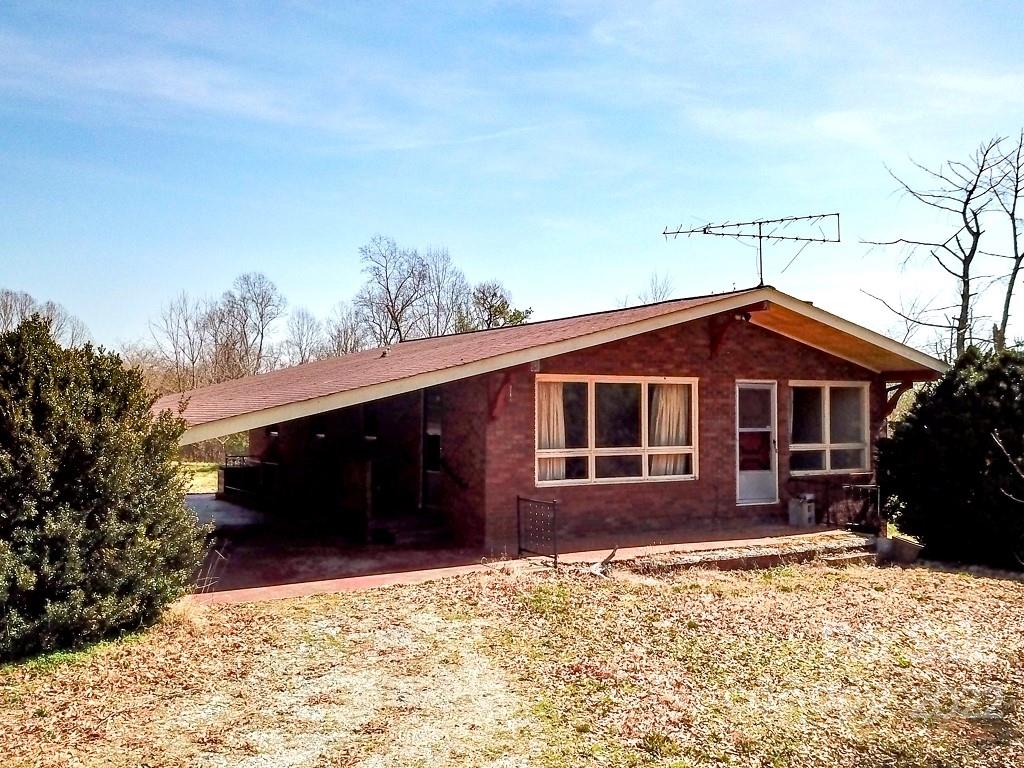 1334 Richey Road Taylorsville, NC 28681 - Photo 3 of 36 Gallery Image 3