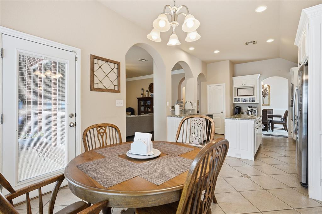 309 Canterbury Road Waco, TX 76712 - Photo 14 of 37