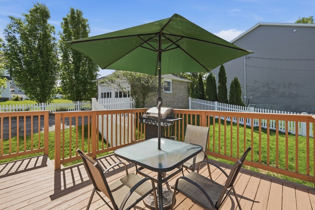22 Merrill Road Worcester, MA 01606 - Photo 28 of 40