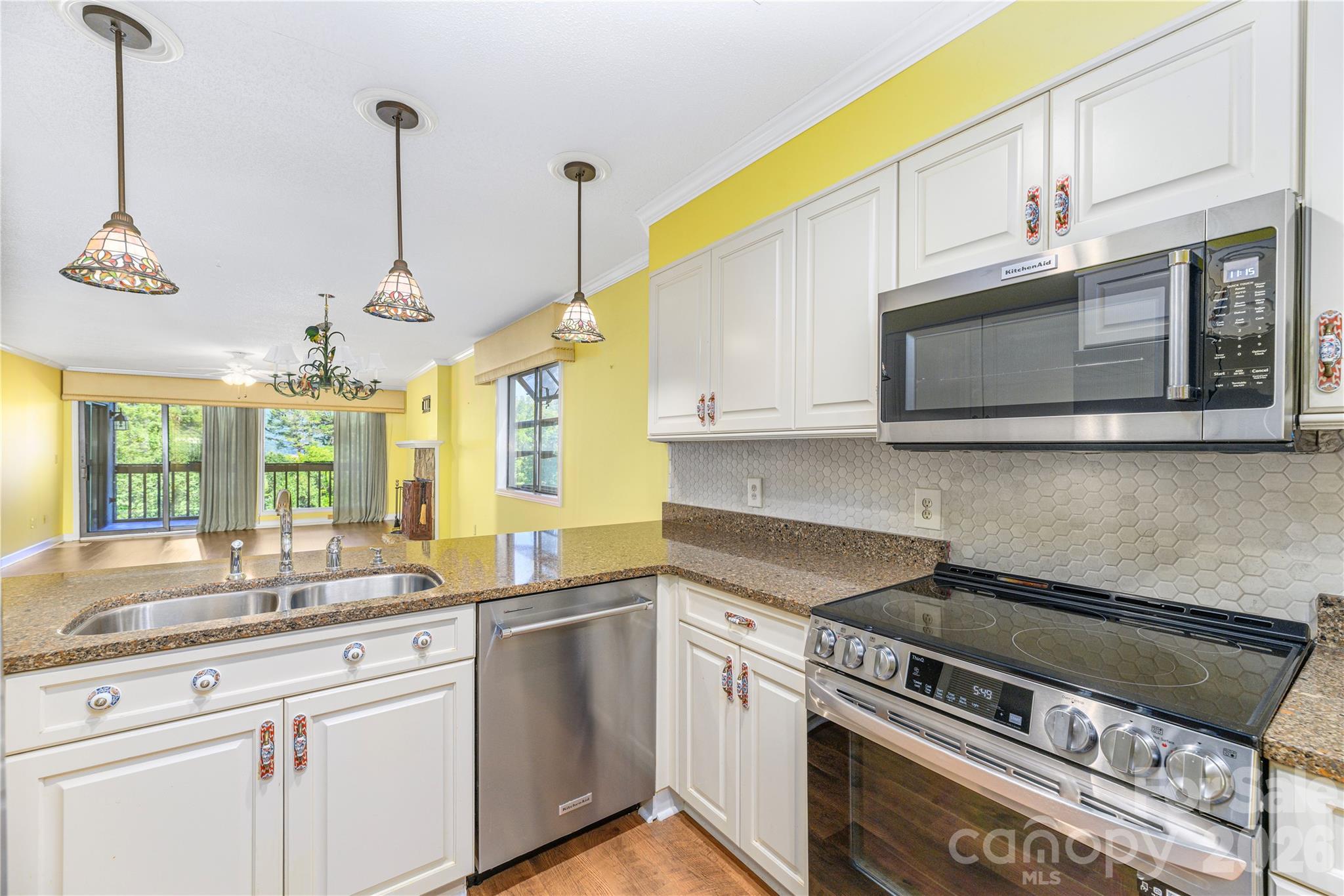87 Willow Road, Unit A6 Waynesville, NC 28786 - Photo 12 of 47 Gallery Image 12