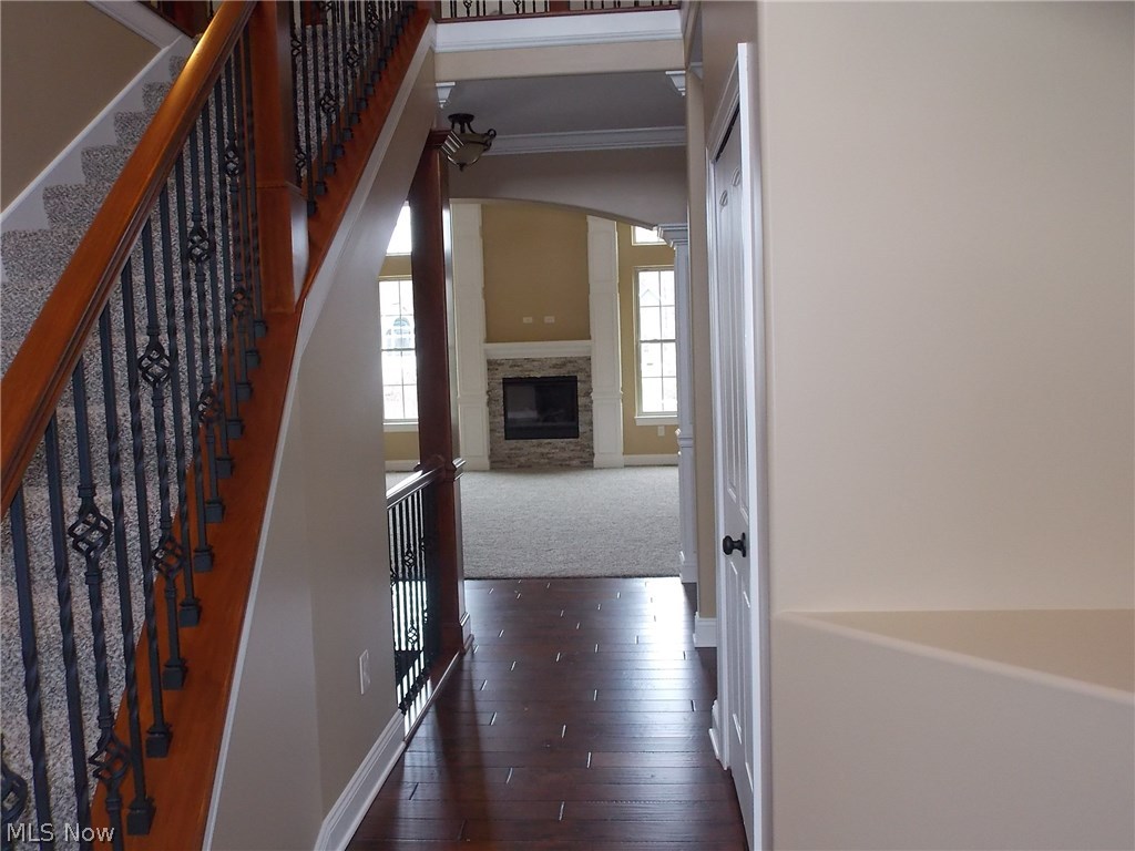 812 Brook Road Wadsworth, OH 44281 - Photo 5 of 34 Gallery Image 5