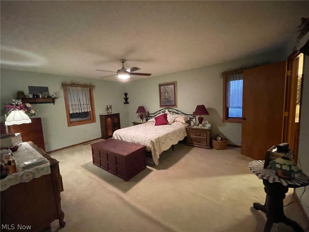 458 Cross Road Belpre, OH 45714 - Photo 21 of 34 Master Bedroom