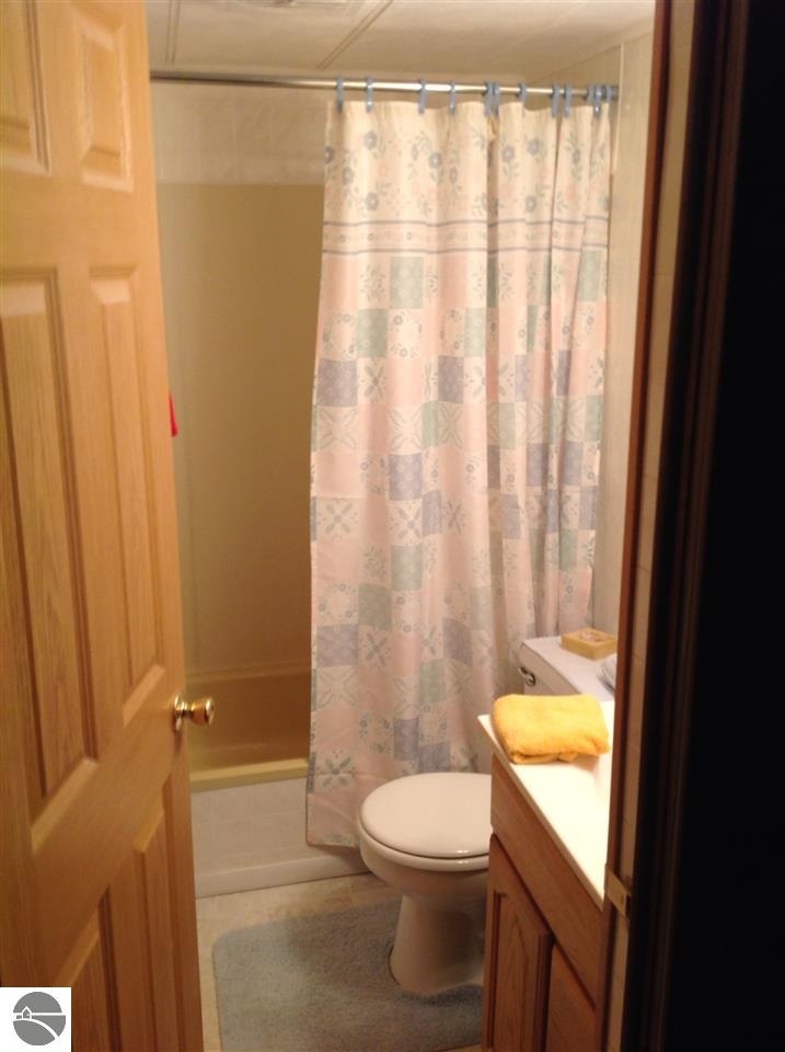 2723 Tonawanda Road Grawn, MI 49637 - Photo 6 of 53 1775030-5.JPG