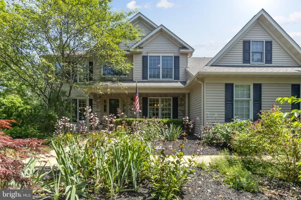 $829,900 | 40 Chanticleer Drive, Glenmoore, PA 19343