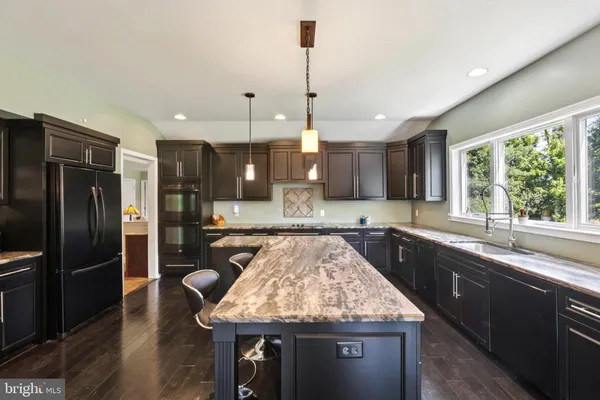 $829,900 | 40 Chanticleer Drive, Glenmoore, PA 19343