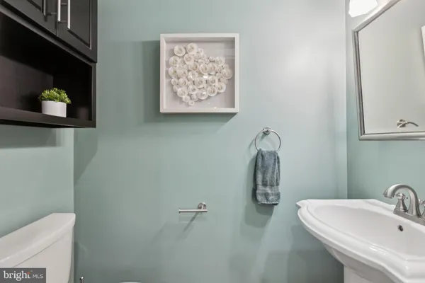 $829,900 | 40 Chanticleer Drive, Glenmoore, PA 19343