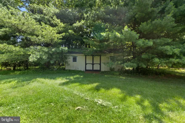 $829,900 | 40 Chanticleer Drive, Glenmoore, PA 19343