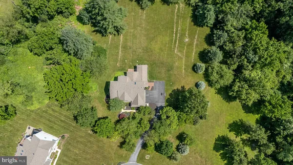 $829,900 | 40 Chanticleer Drive, Glenmoore, PA 19343