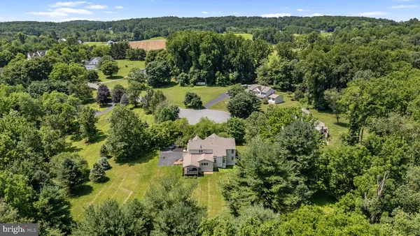 $829,900 | 40 Chanticleer Drive, Glenmoore, PA 19343