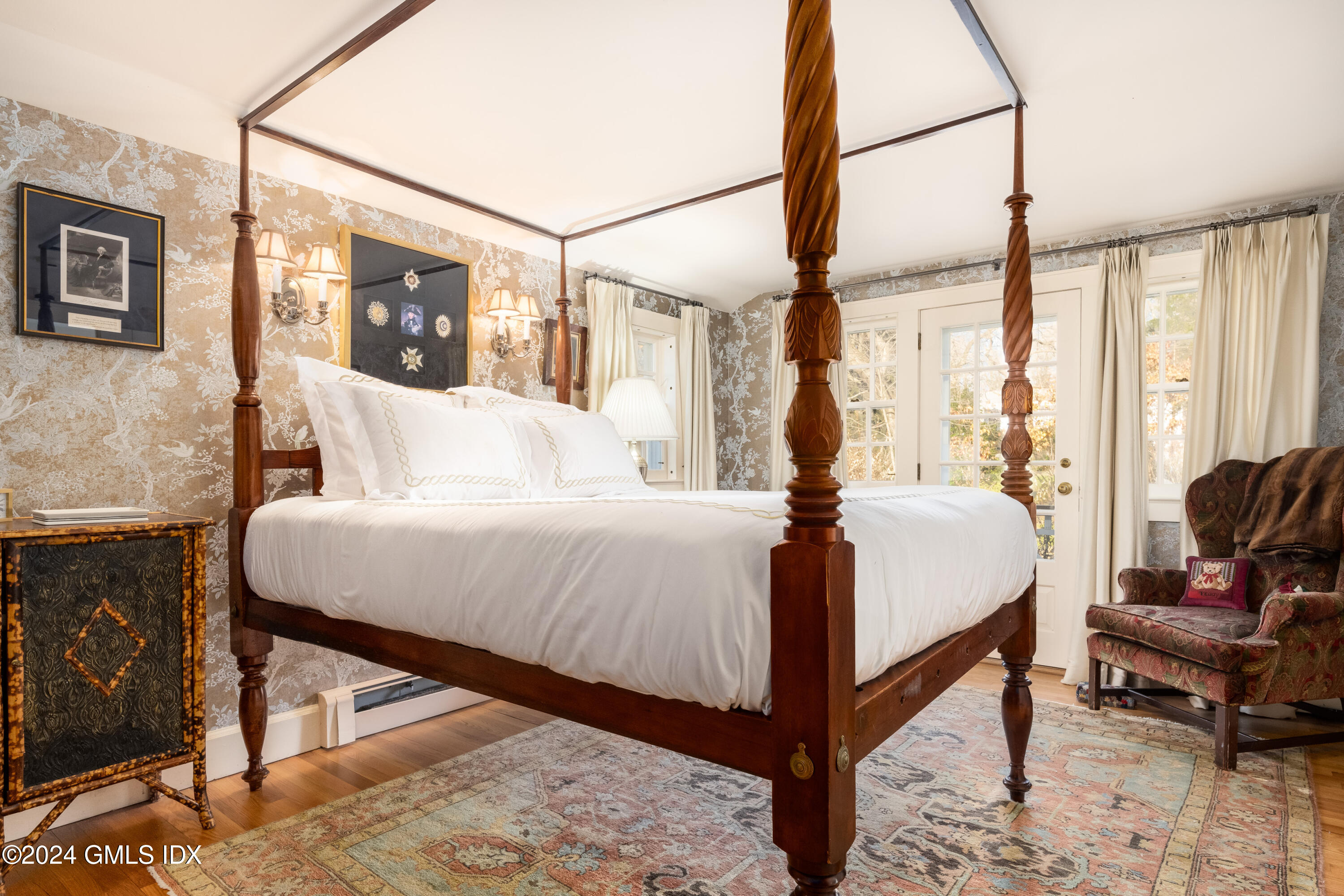 185 Old Mill Road Greenwich, CT 06831 - Photo 15 of 25 Primary Bedroom
