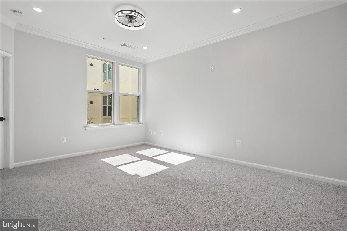 12000 Market Street, Unit 371 Reston, VA 20190 - Photo 14 of 81 Living with plenty of sunlight
