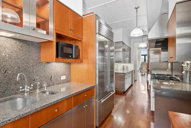 $6,880,000 | 875 Park Avenue, Unit PHCD | Upper East Side