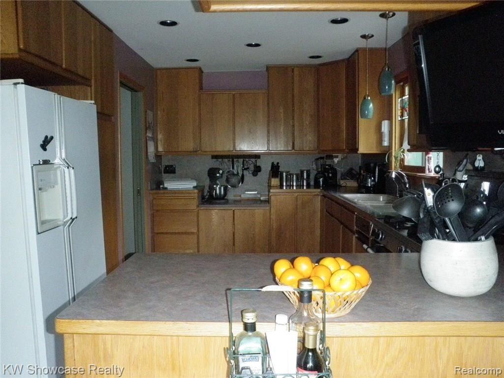 2724 Haley Road White Lake, MI 48383 - Photo 42 of 49 056.JPG