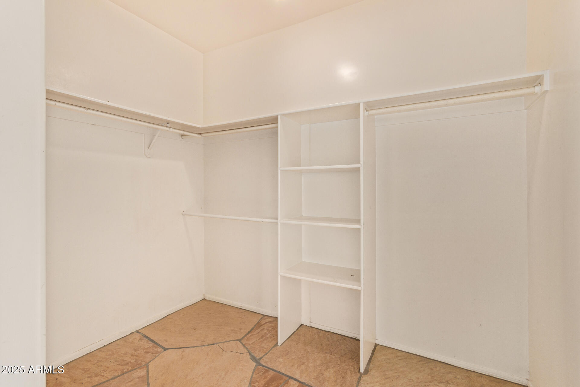 1032 East Carlise Road Phoenix, AZ 85086 - Photo 25 of 56 a view of an empty room