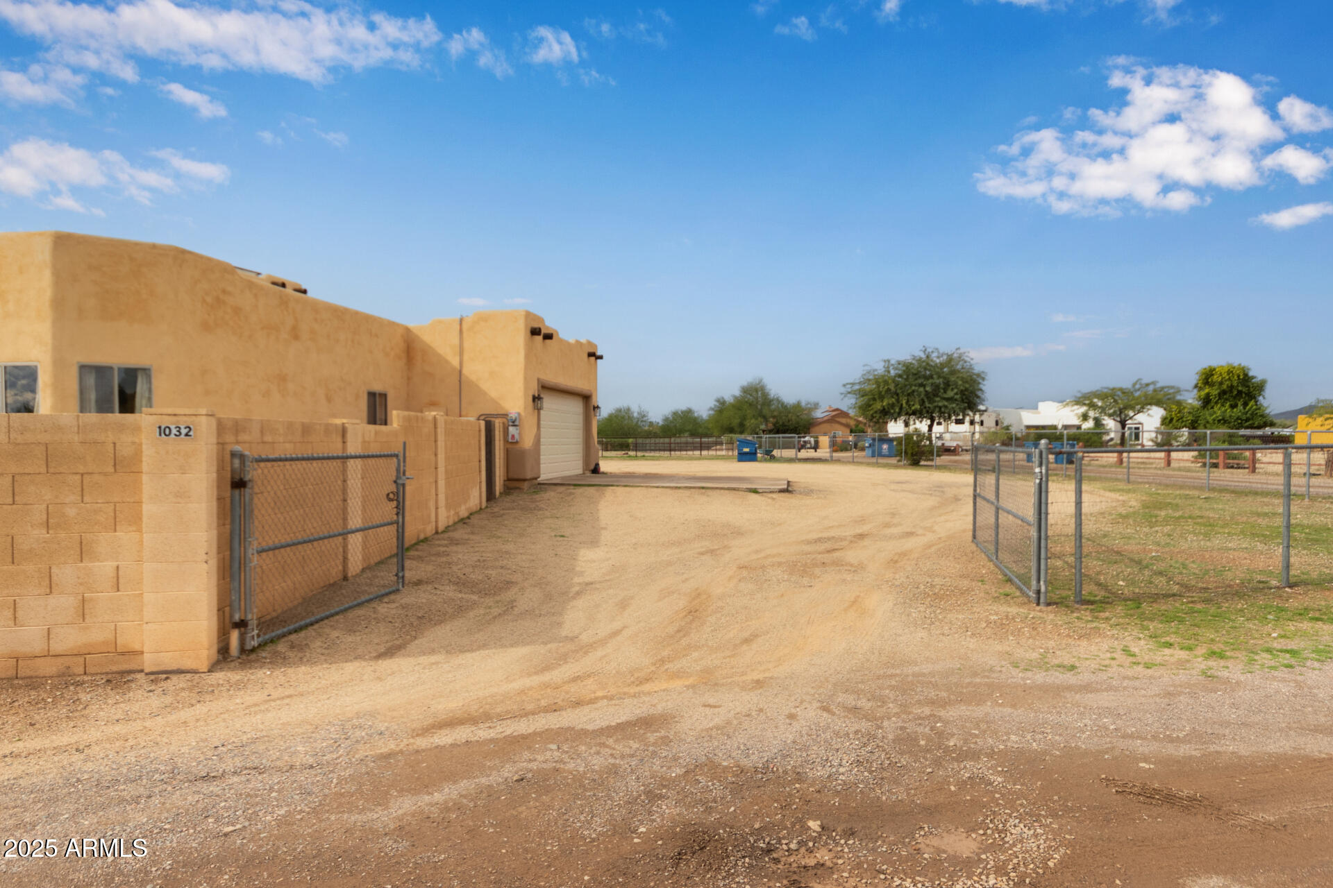 1032 East Carlise Road Phoenix, AZ 85086 - Photo 38 of 56 a view of a terrace