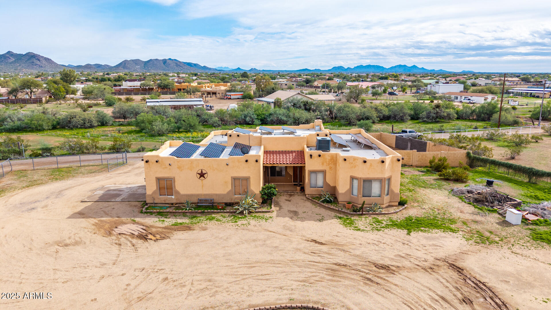 1032 East Carlise Road Phoenix, AZ 85086 - Photo 44 of 56 an aerial view of a house with a yard and lake view