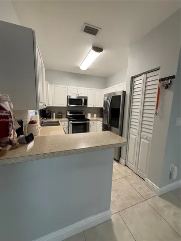 $2,800 | 4117 Northeast 24th Drive, Homestead, FL 33033