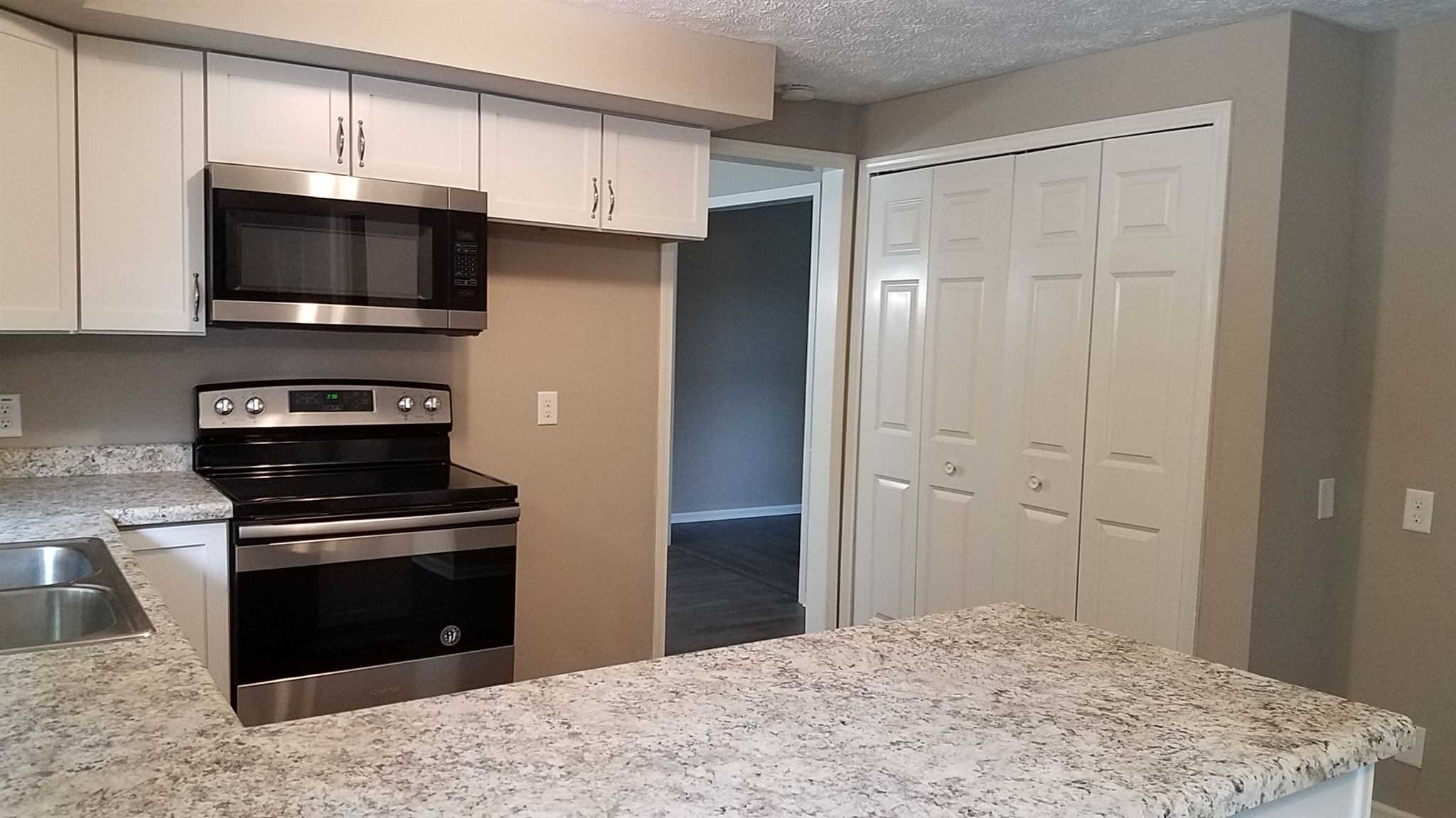 7610 Rothman Road Fort Wayne, IN 46835 - Photo 10 of 29