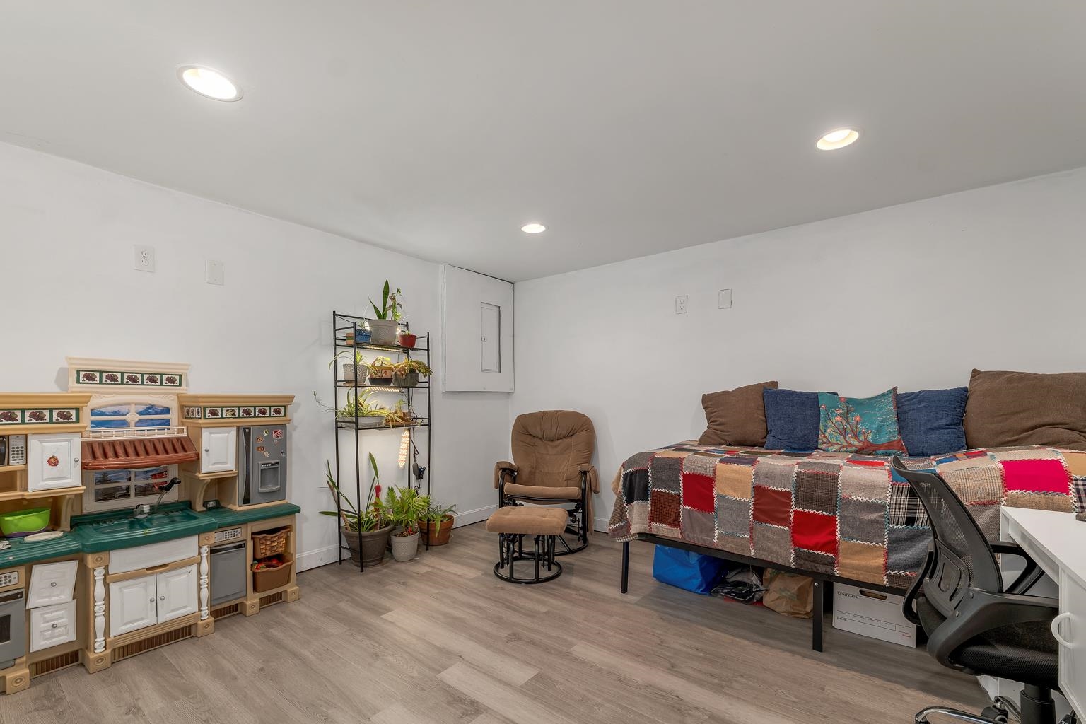 7 Bitirnas Street Nashua, NH 03064 - Photo 28 of 33