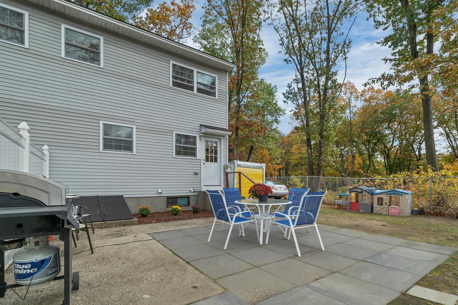 7 Bitirnas Street Nashua, NH 03064 - Photo 9 of 33