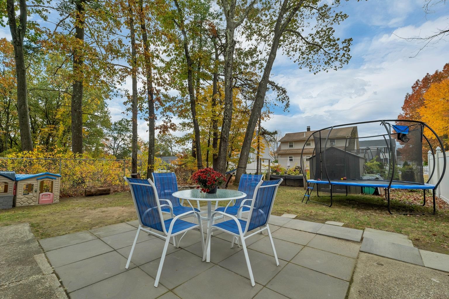 7 Bitirnas Street Nashua, NH 03064 - Photo 10 of 33