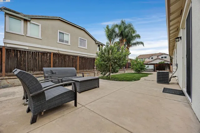 $925,000 | 1866 Toulouse Lane, Brentwood, CA 94513