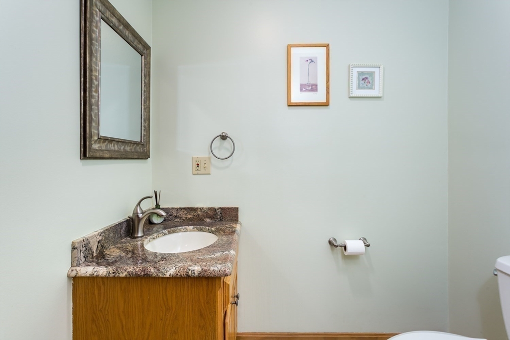 28 Jackson Circle Franklin, MA 02038 - Photo 13 of 46