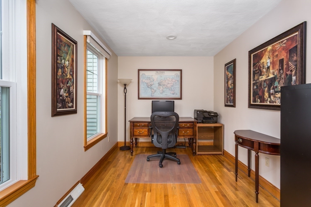 28 Jackson Circle Franklin, MA 02038 - Photo 14 of 46