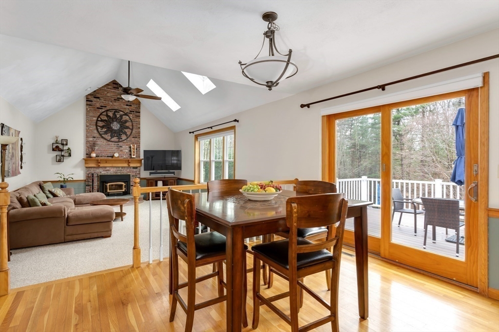 28 Jackson Circle Franklin, MA 02038 - Photo 10 of 46